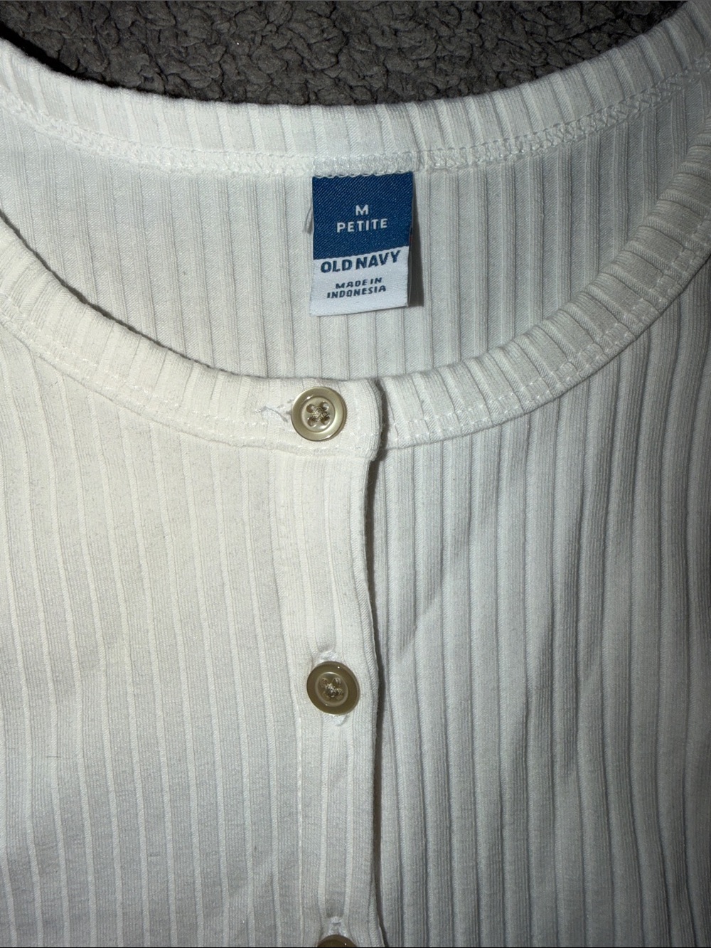 Womens Ribbed Button-Front Vest - Picture 2 of 3